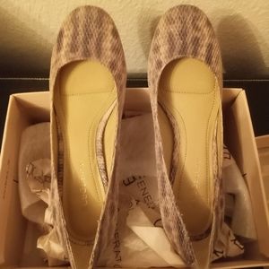 BCBGeneration Size 7 Shoes